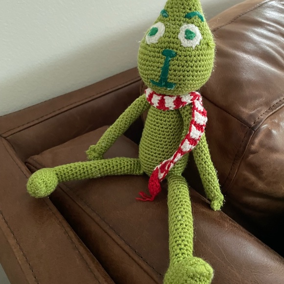 Grinch Crochet Toy with Red and White Scarf - Picture 3 of 4